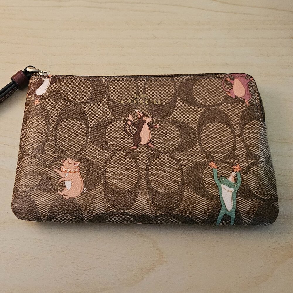 NEW COACH LIMITED EDITION WRISTLET